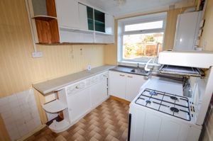Kitchen- click for photo gallery